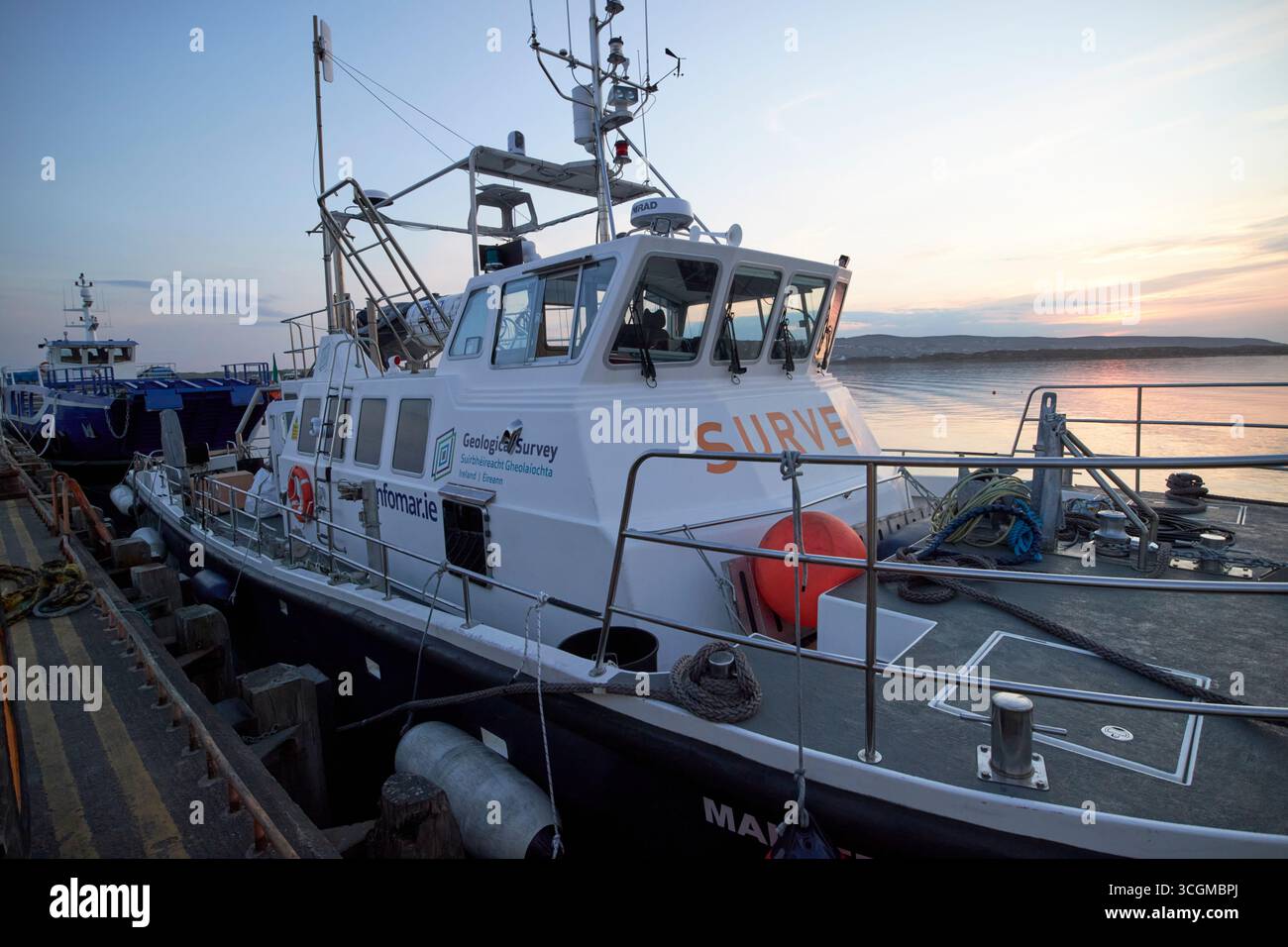 mv Hammer hydrographische Forschungsschiffe geologische Vermessung eines irischen Vermessungsschiffs im Burtonport County donegal republik irland Stockfoto