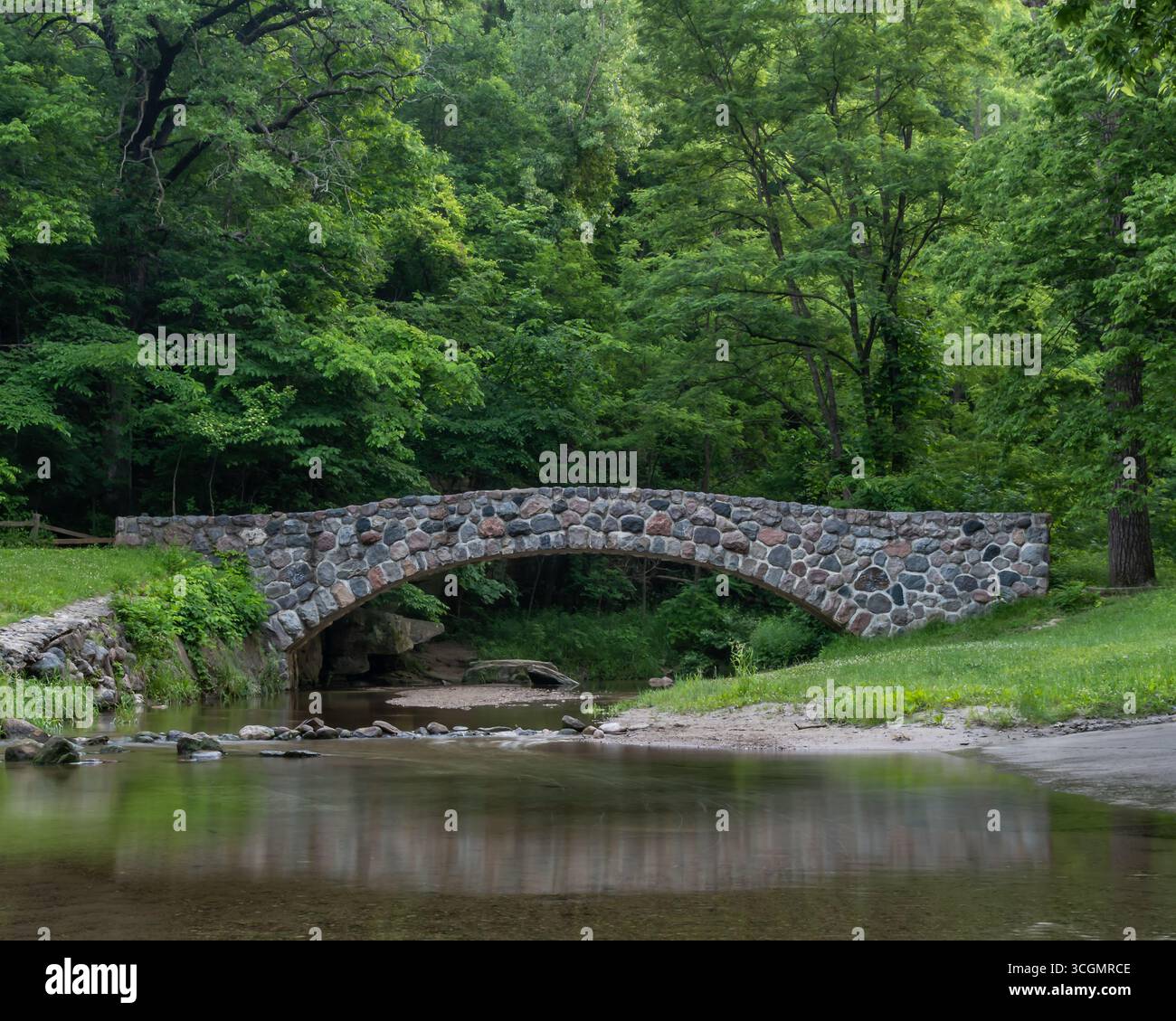 Steinbrücke, Peas Creek, Ledges State Park, Madrid, Iowa. Stockfoto