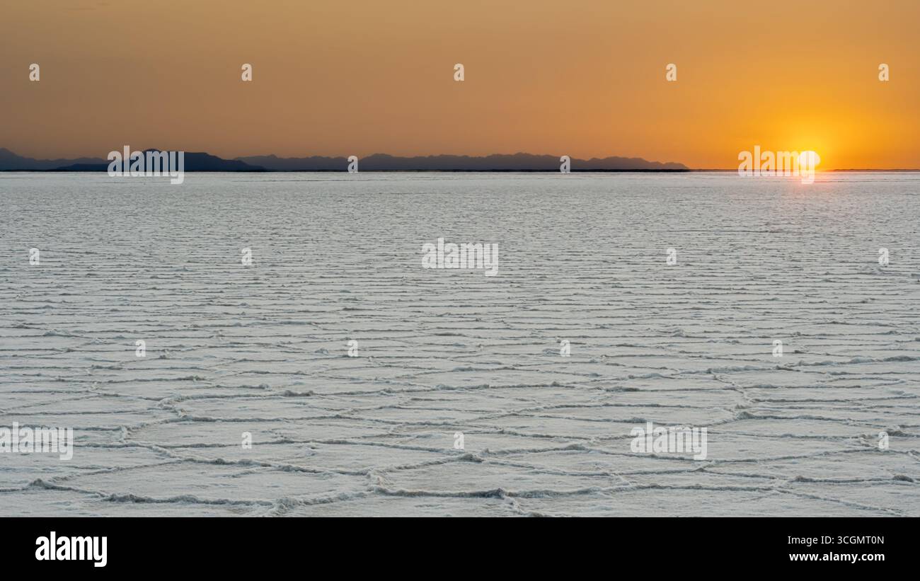 Sunrise, Bonneville Salt Flats Bureau of Land Management (BLM), Wendover, Utah. Stockfoto