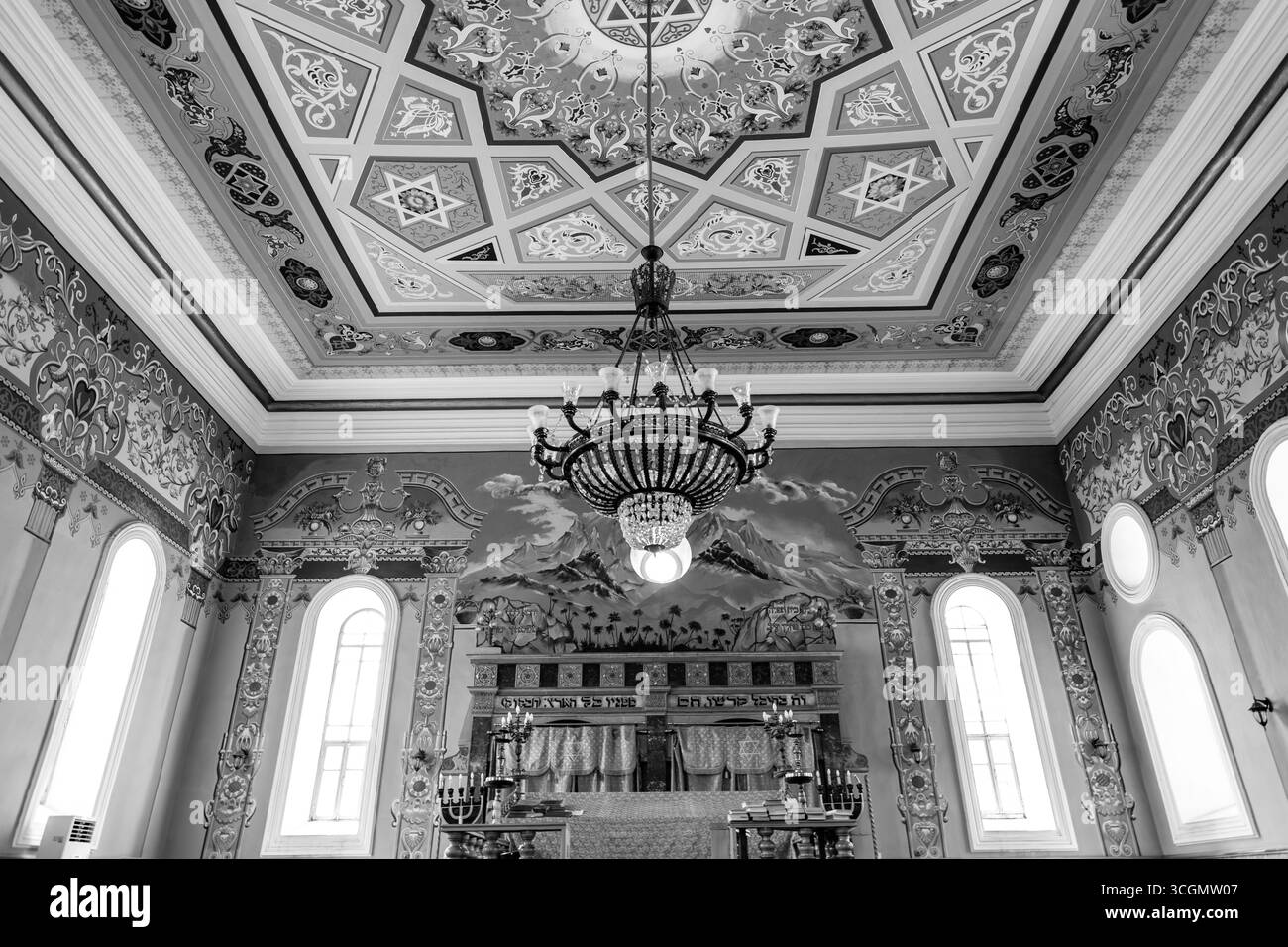 Kutaissi, Georgien – 15. Juni 2024: Die Synagoge in Kutaissi ist eine jüdische Gemeinde und Synagoge in der Boris Gaponov Straße in Kutaissi, Georgien. Stockfoto