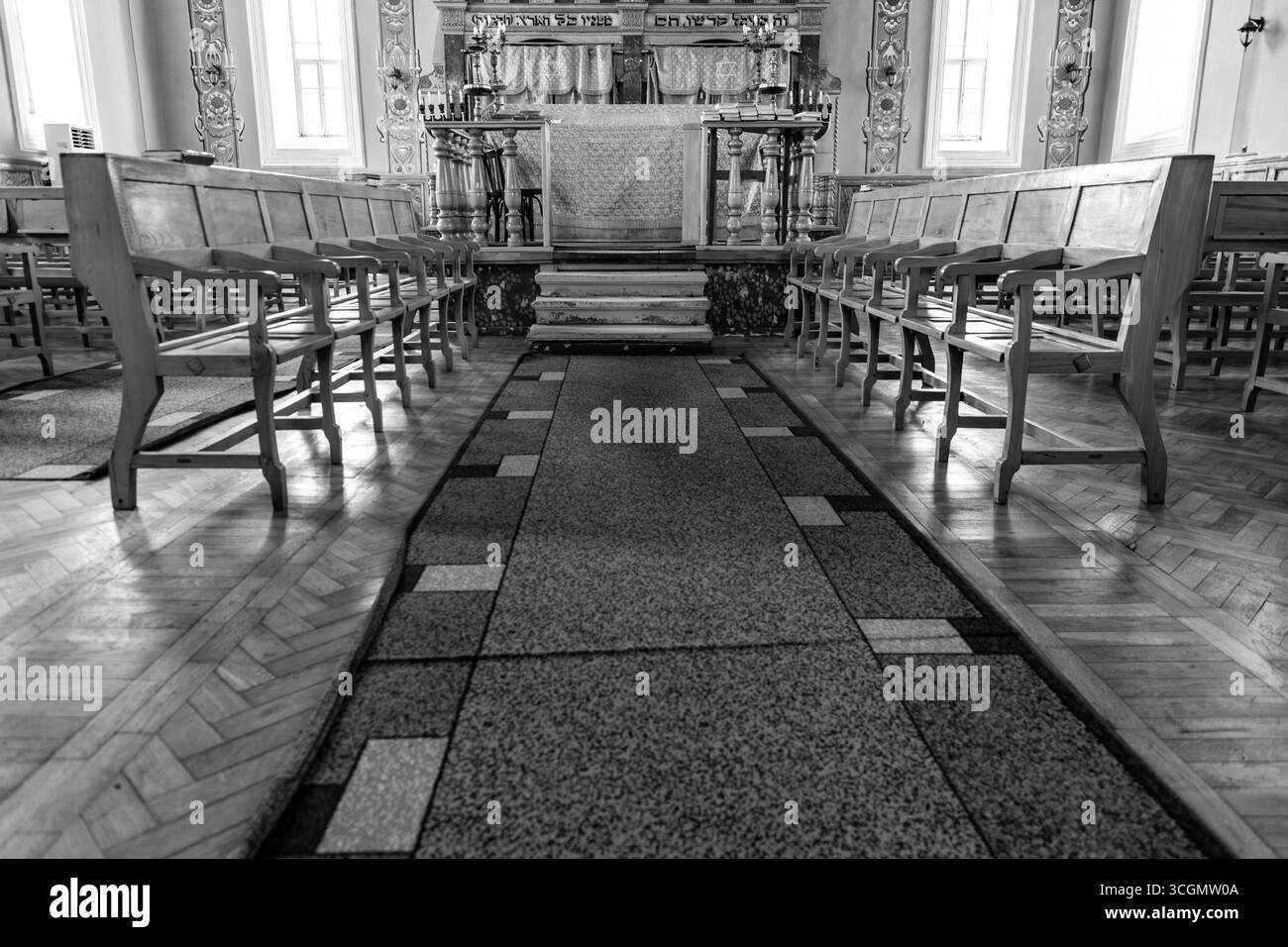 Kutaissi, Georgien – 15. Juni 2024: Die Synagoge in Kutaissi ist eine jüdische Gemeinde und Synagoge in der Boris Gaponov Straße in Kutaissi, Georgien. Stockfoto