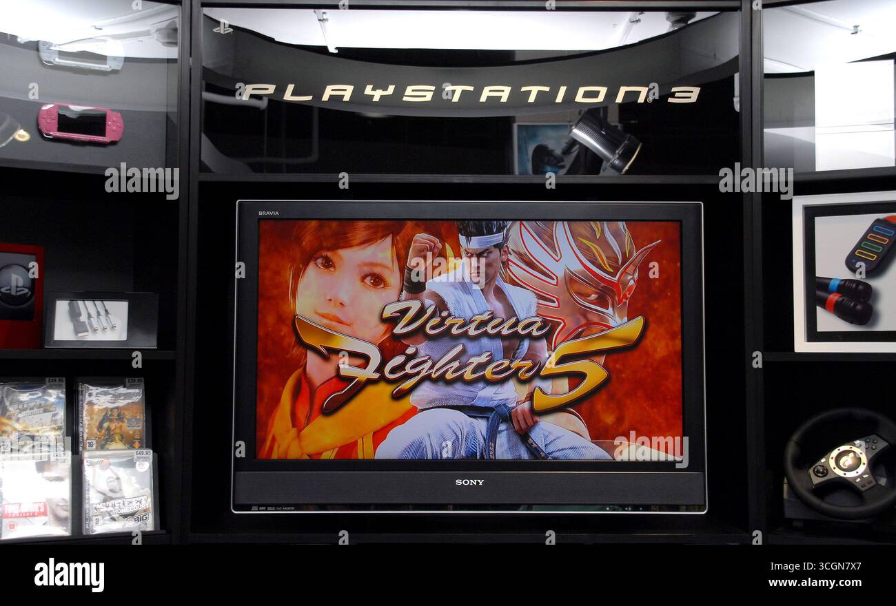 Die Einführung der neuen PlayStation 3 (PS3) auf der HMV in London - 23. März 2007 Stockfoto