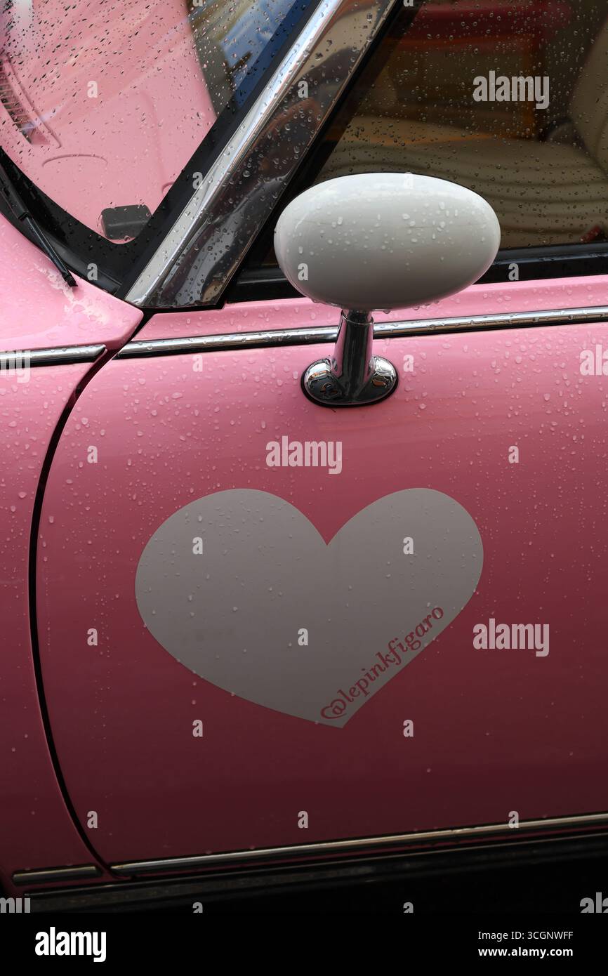 Auto in Pink Stockfoto