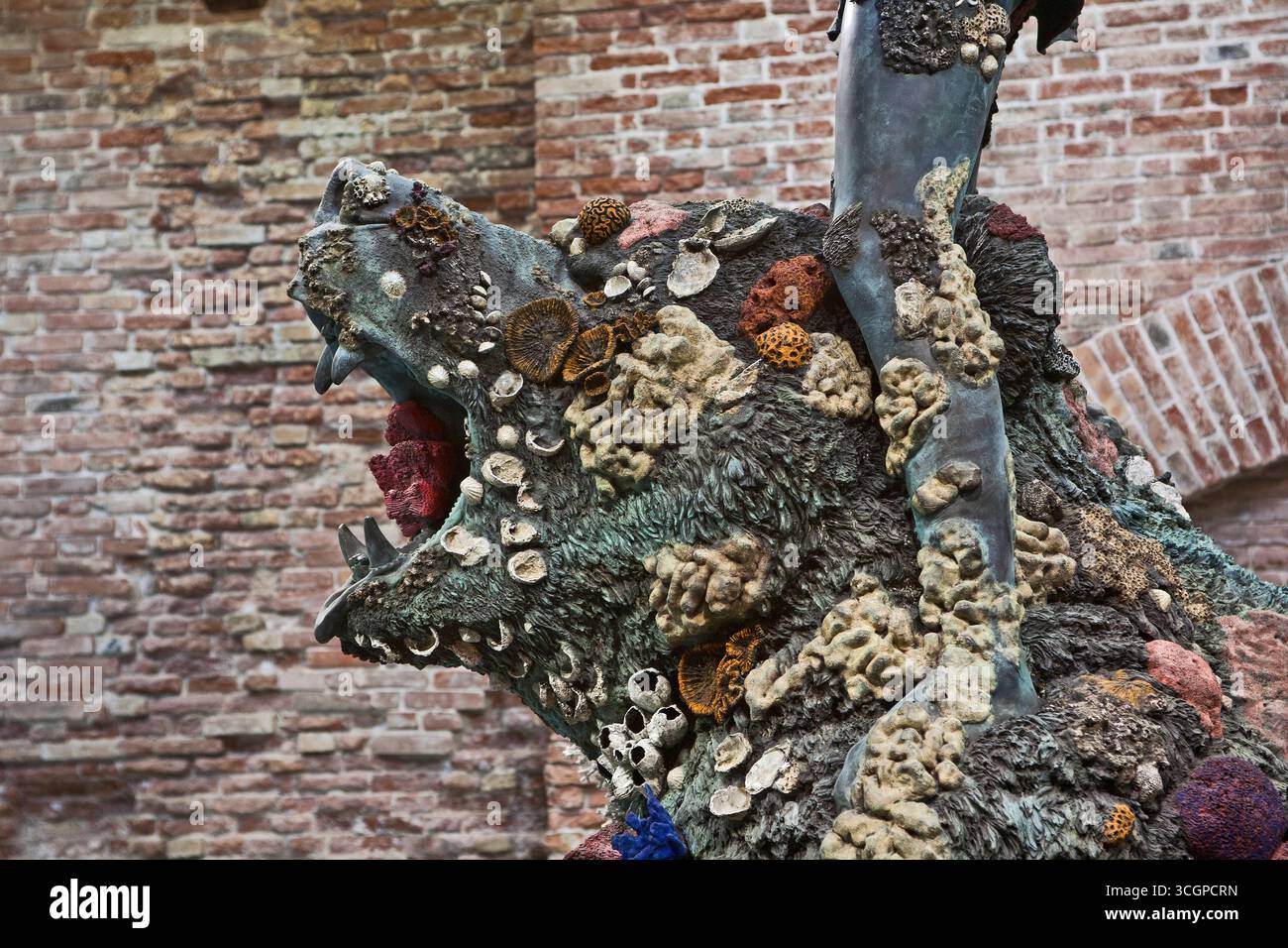 Ein Damien Hirst Skulptur aus der Ausstellung "Schätze aus dem Wrack Der Unglaublich", Palazzo di Grassi & Punta della Dogana, Venedig, Italien Stockfoto