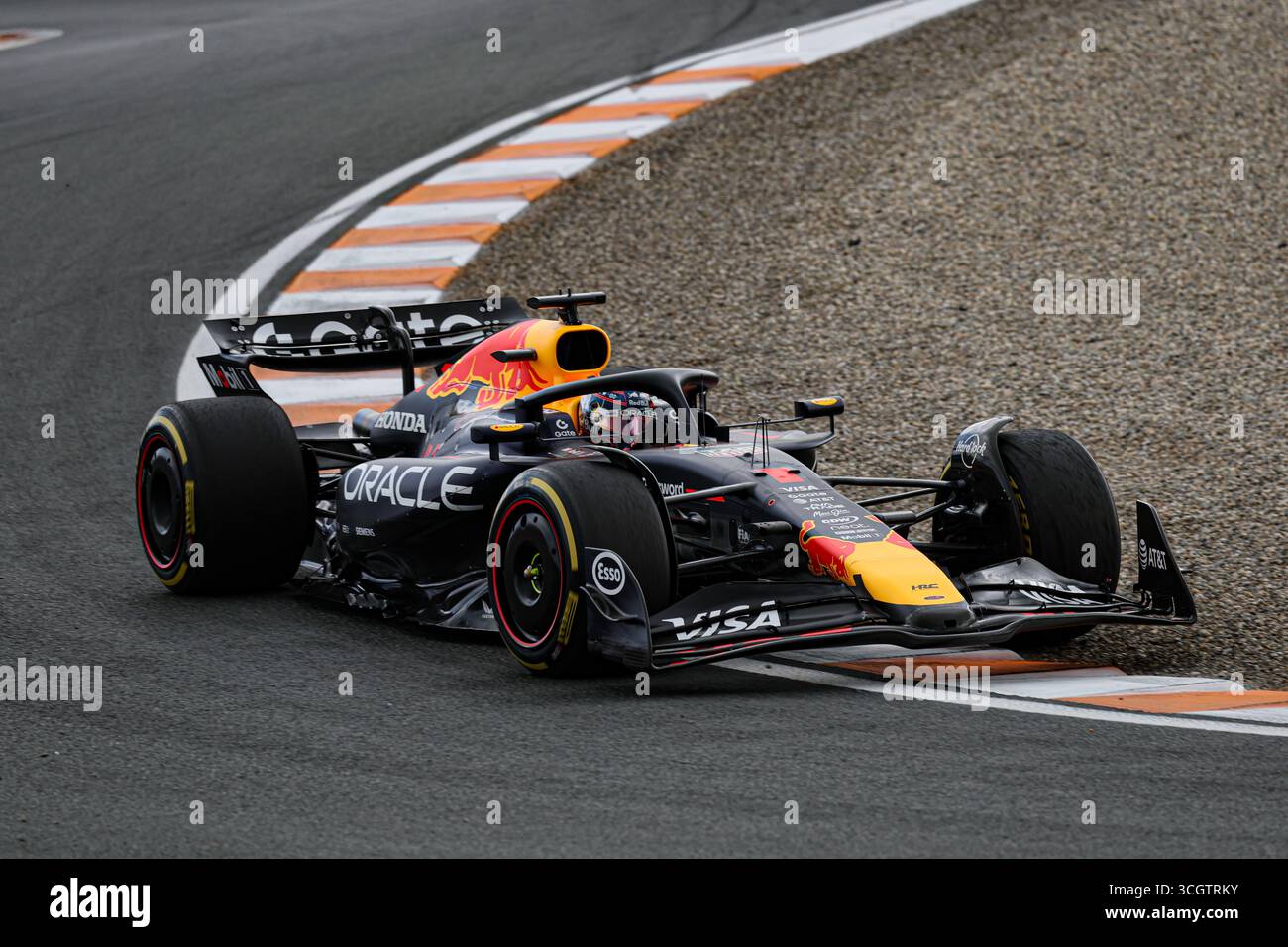 Zandvoort, Nederlands. August 2025. Max Verstappen (NED) - Oracle Red Bull Racing - Red Bull RB21 - Honda RBPT am Freitag, 2. Tag, Formel 1 Heineken Dutch Grand Prix 2025, Zandvoort, die Nederlands, vom 28. Bis 31. August - Runde 15 von 24 von 2025 F1 World Championship Credit: Alessio de Marco | Avens-Images.com/Alamy Live News Stockfoto