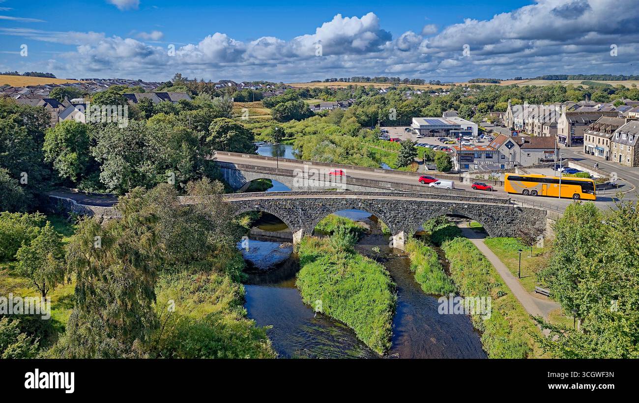 Ellon Aberdeenshire Scotland der Fluss Walk und zwei Brücken über den Fluss Ythan Stockfoto