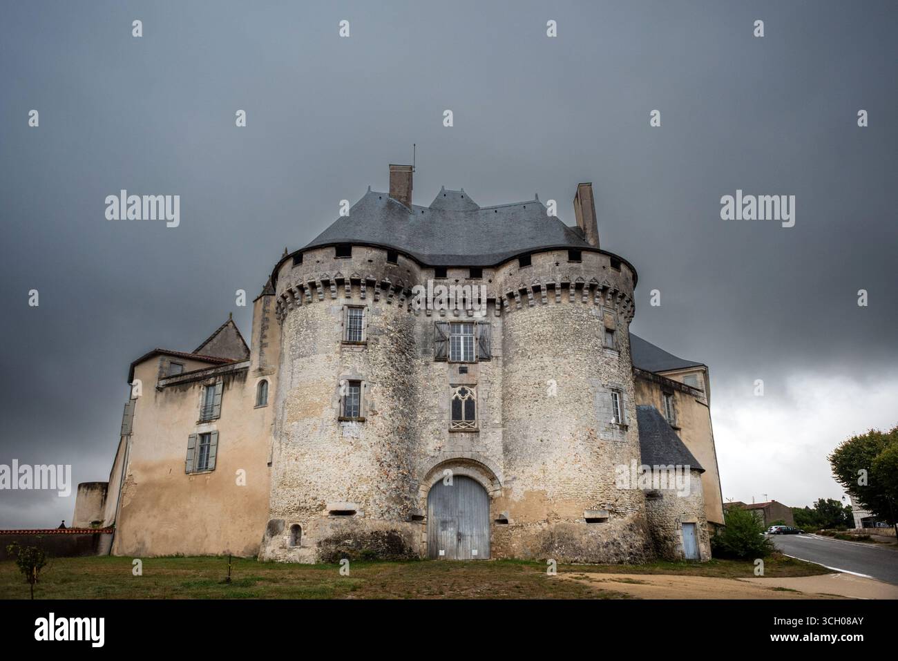 Barbezieux, 29. August 2025: Das Schloss Stockfoto