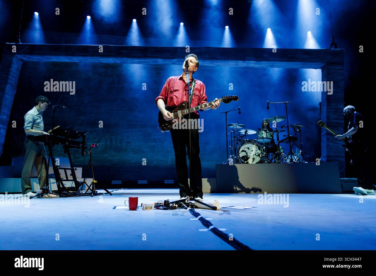 Julian Corrie, Alex Kapranos, Audrey Tait und Bob Hardy von Franz Ferdinand live bei einem Konzert der European Tour 2025 im Auditorium Parco della Musica. Rom, 30.08.2025 *** Julian Corrie, Alex Kapranos, Audrey Tait und Bob Hardy von Franz Ferdinand live bei einem Konzert der European Tour 2025 im Auditorium Parco della Musica Rome, 30 08 2025 Foto:XE.xVertollix/xFuturexImagex ferdinand 5817 Stockfoto