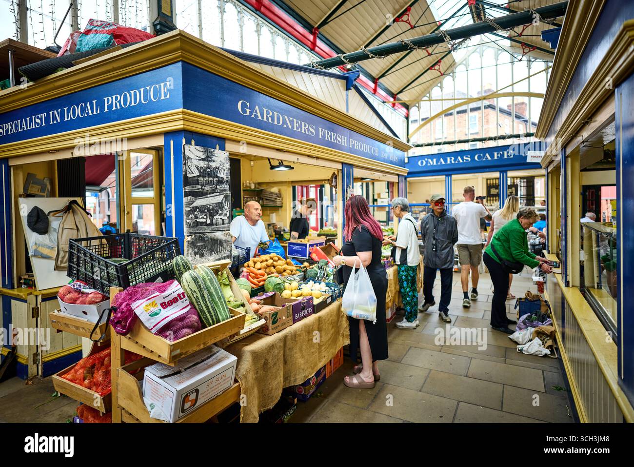 Stockport Stadtzentrum Indoor Market Area Stockfoto