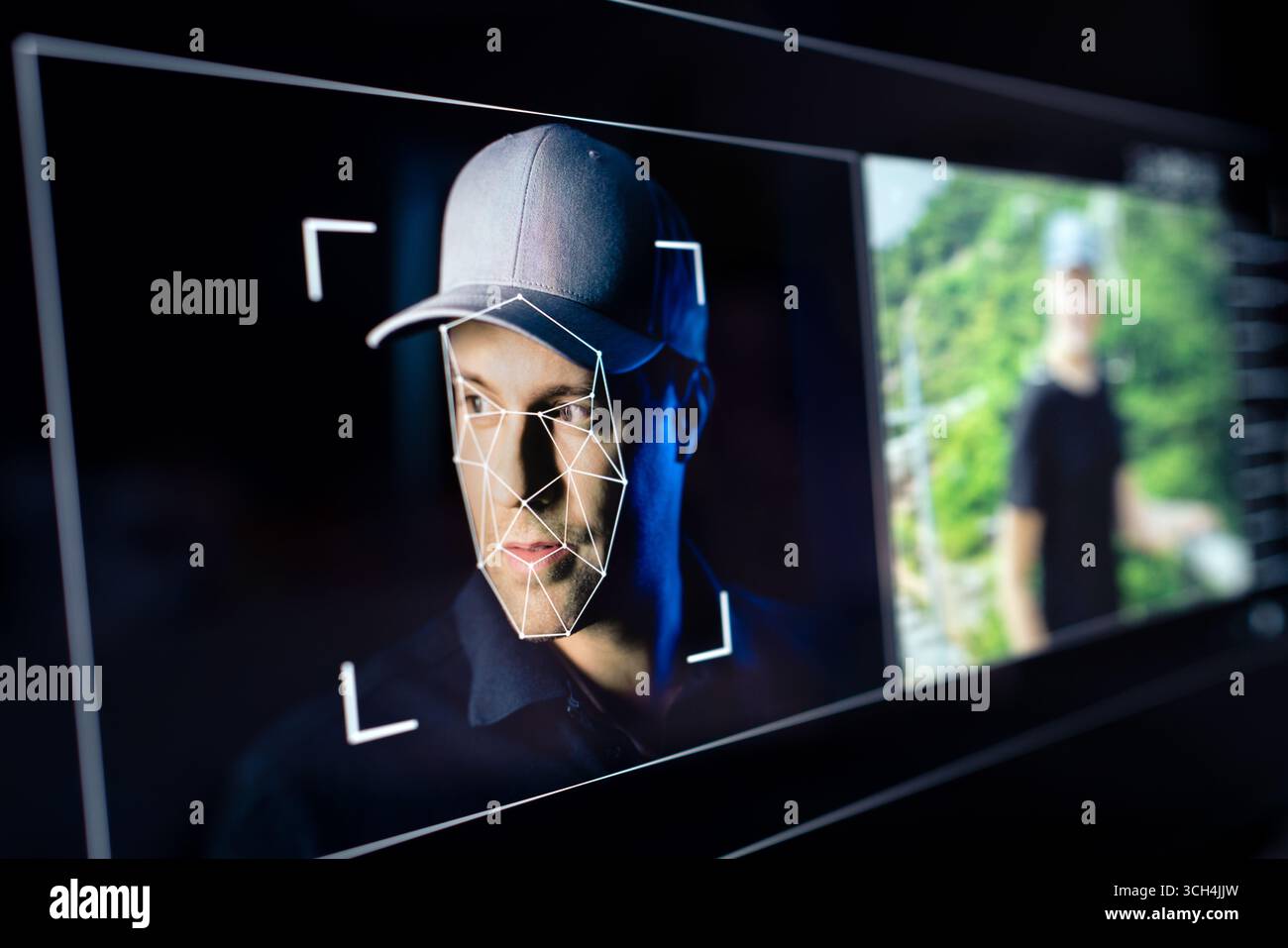 Deepfake, AI Deep Fake Betrug oder Identitätsbetrug. Gesichtserkennung. Identitätsdiebstahl mit künstlicher Intelligenz. Video- oder Fotobearbeitung. Stockfoto