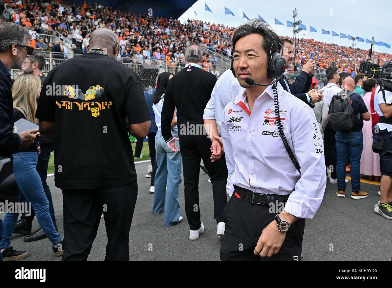 ZANDVOORT, NIEDERLANDE - AUGUST 31: Ayao Komatsu aus Japan und MoneyGram Haas F1 Team am 31. August 2025 auf dem Circuit Zandvoort, Niederlande. (Foto: Vince Mignott/Alamy Live News) Stockfoto