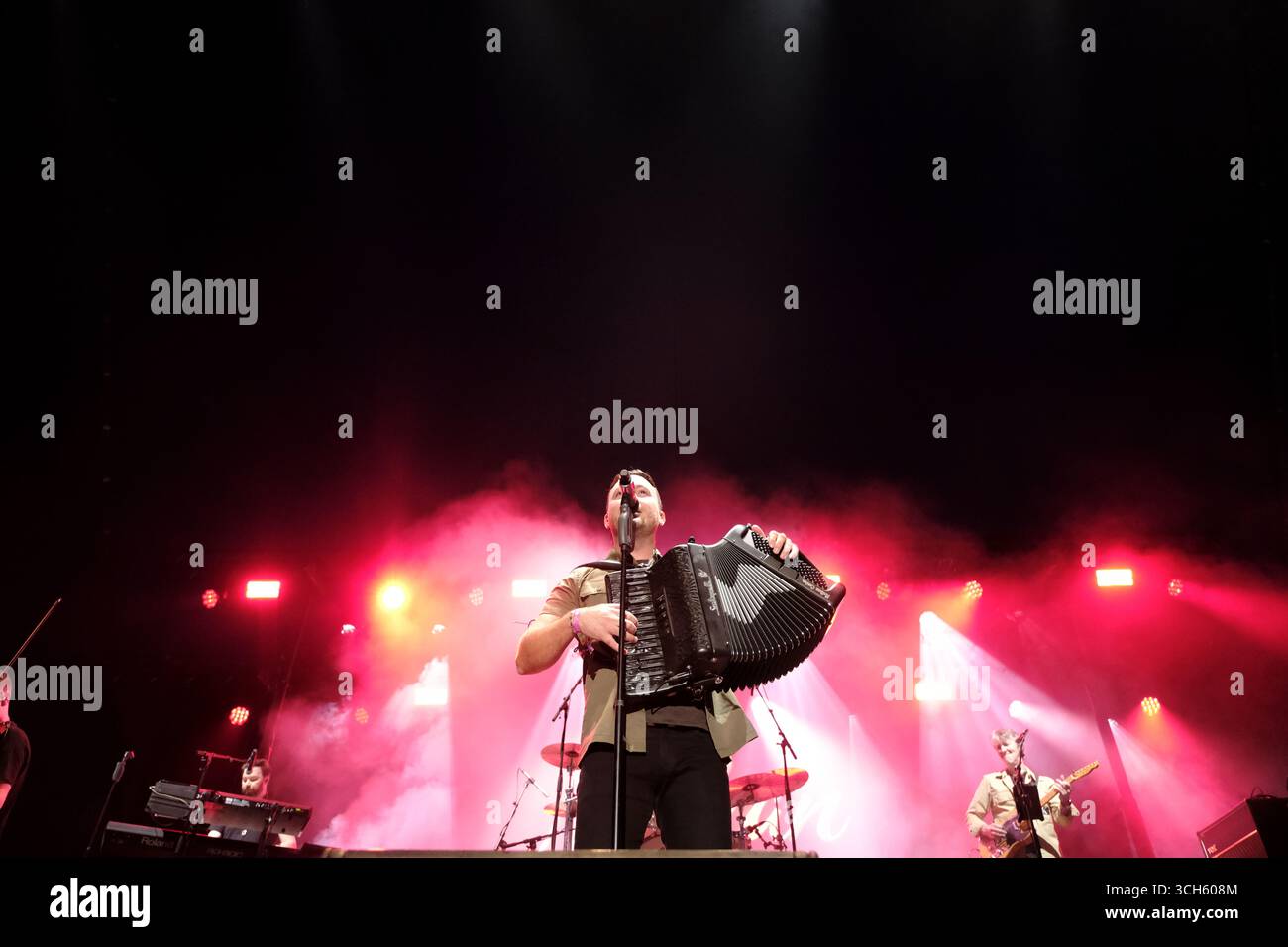 Jedburgh, Großbritannien. 31. August 2025. Nathan Carter trat am 30. August auf der Bühne des EdgeFest 2025 in Lilliardsedge nahe Jedburgh auf 2025. EdgeFest 2025, Musikfestival. Ein wachsendes Musikfestival in den schottischen Grenzen, das jetzt im dritten Jahr in Lilliardsedge in der Nähe von Jedburgh stattfindet. Musik und Unterhaltung für die ganze Familie, unter dem großen Dach. (Quelle: Rob Gray/Alamy Live News Stockfoto