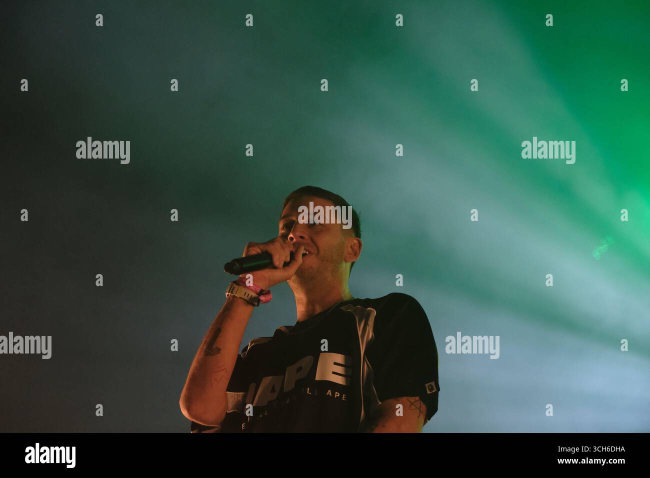 Jedburgh, Großbritannien. 31. August 2025. Beispiel tritt am zweiten Tag des EdgeFest 2025 in Lilliardsedge bei Jedburgh am 30. August 2025 auf. EdgeFest 2025, Musikfestival. Ein wachsendes Musikfestival in den schottischen Grenzen, das jetzt im dritten Jahr in Lilliardsedge in der Nähe von Jedburgh stattfindet. Musik und Unterhaltung für die ganze Familie, unter dem großen Dach. (Quelle: Rob Gray/Alamy Live News Stockfoto