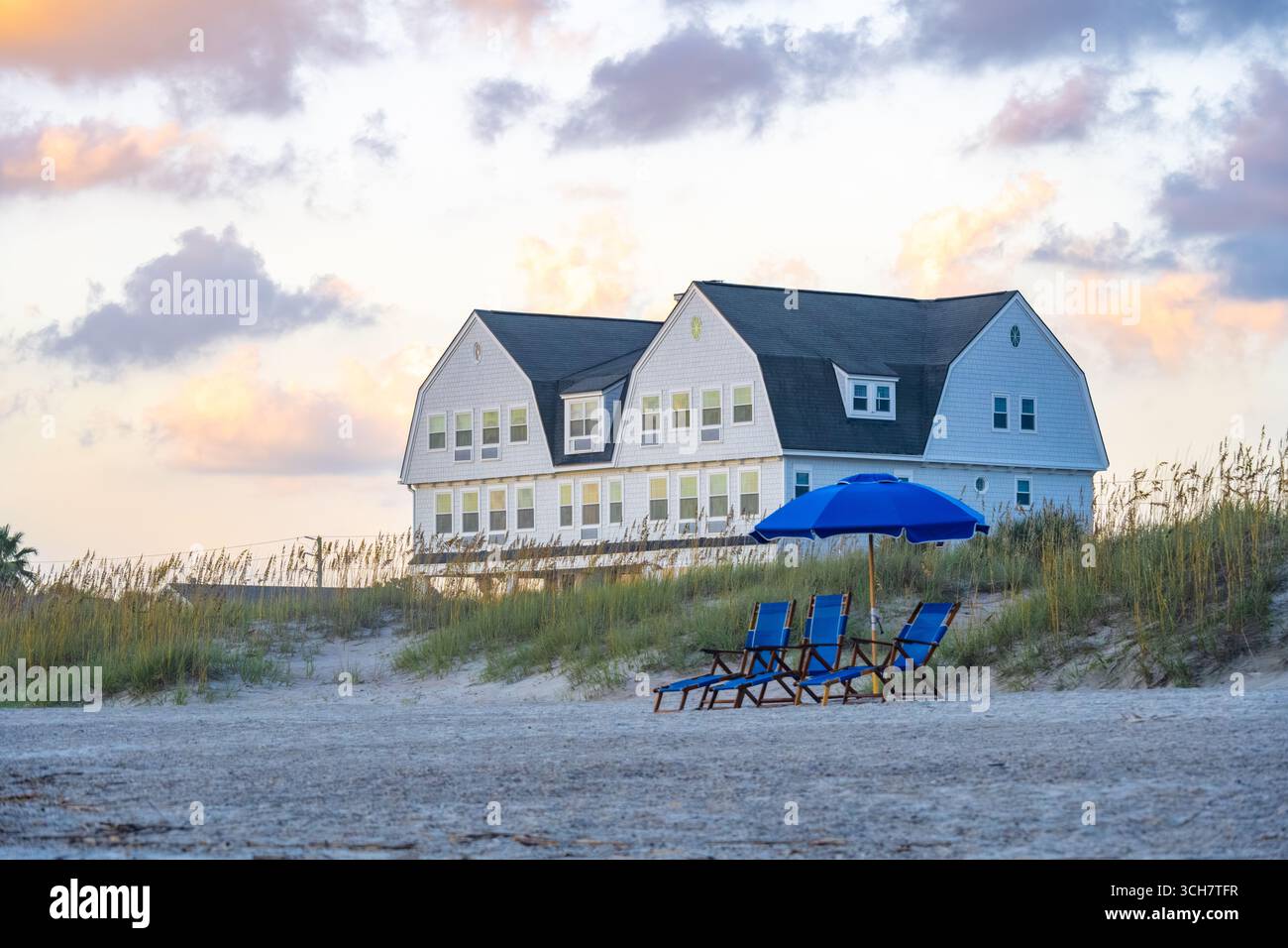 Sonnenaufgang in der Elizabeth Pointe Lodge am Fernandina Beach auf Amelia Island im Nordosten Floridas. (USA) Stockfoto