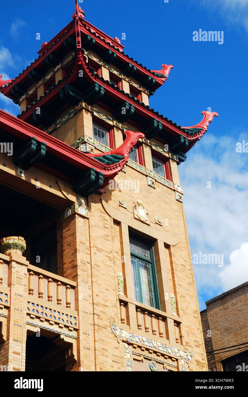 Architektur im asiatischen Stil ist im gesamten Viertel Chinatown in Chicago verbreitet Stockfoto
