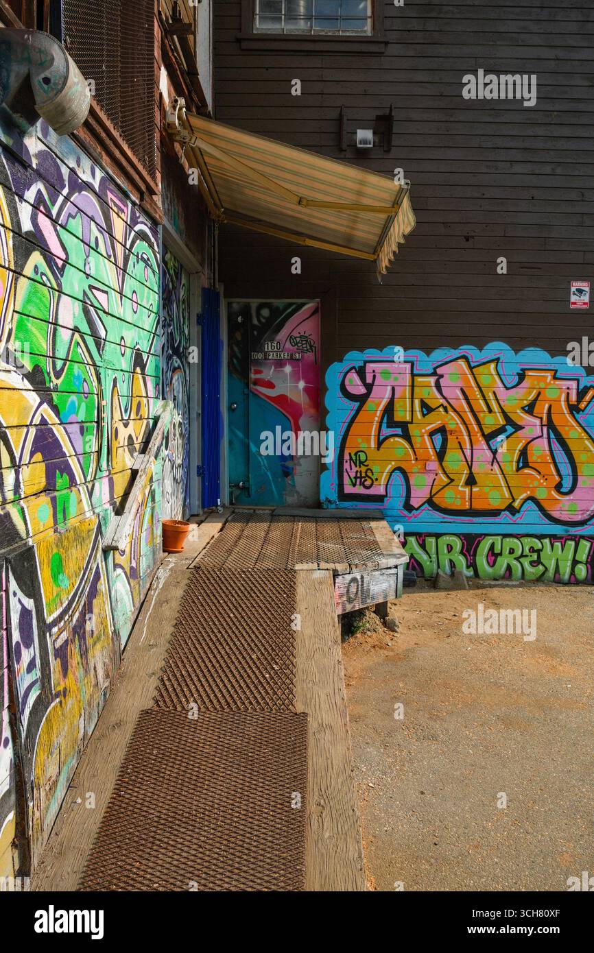 Eine Laderampe in den Parker Place Studios in Strathcona, Vancouver, BC. Stockfoto