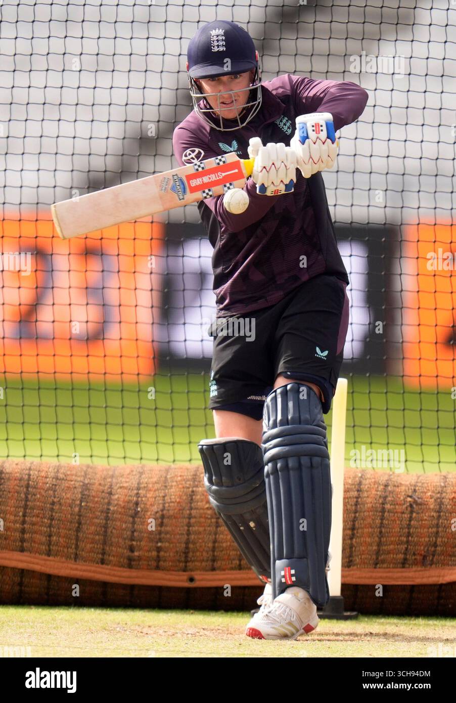 England's Harry Brook während einer Netzsitzung in Headingley, Leeds. Bilddatum: Montag, 1. September 2025. Das Foto sollte lauten: Danny Lawson/PA Wire. EINSCHRÄNKUNGEN: Nur redaktionelle Verwendung. Keine kommerzielle Nutzung ohne vorherige schriftliche Zustimmung der EZB. Nur für Standbilder. Keine bewegten Bilder zum Emulieren von Broadcast. Kein Entfernen oder Verdecken von Sponsorenlogos. Stockfoto