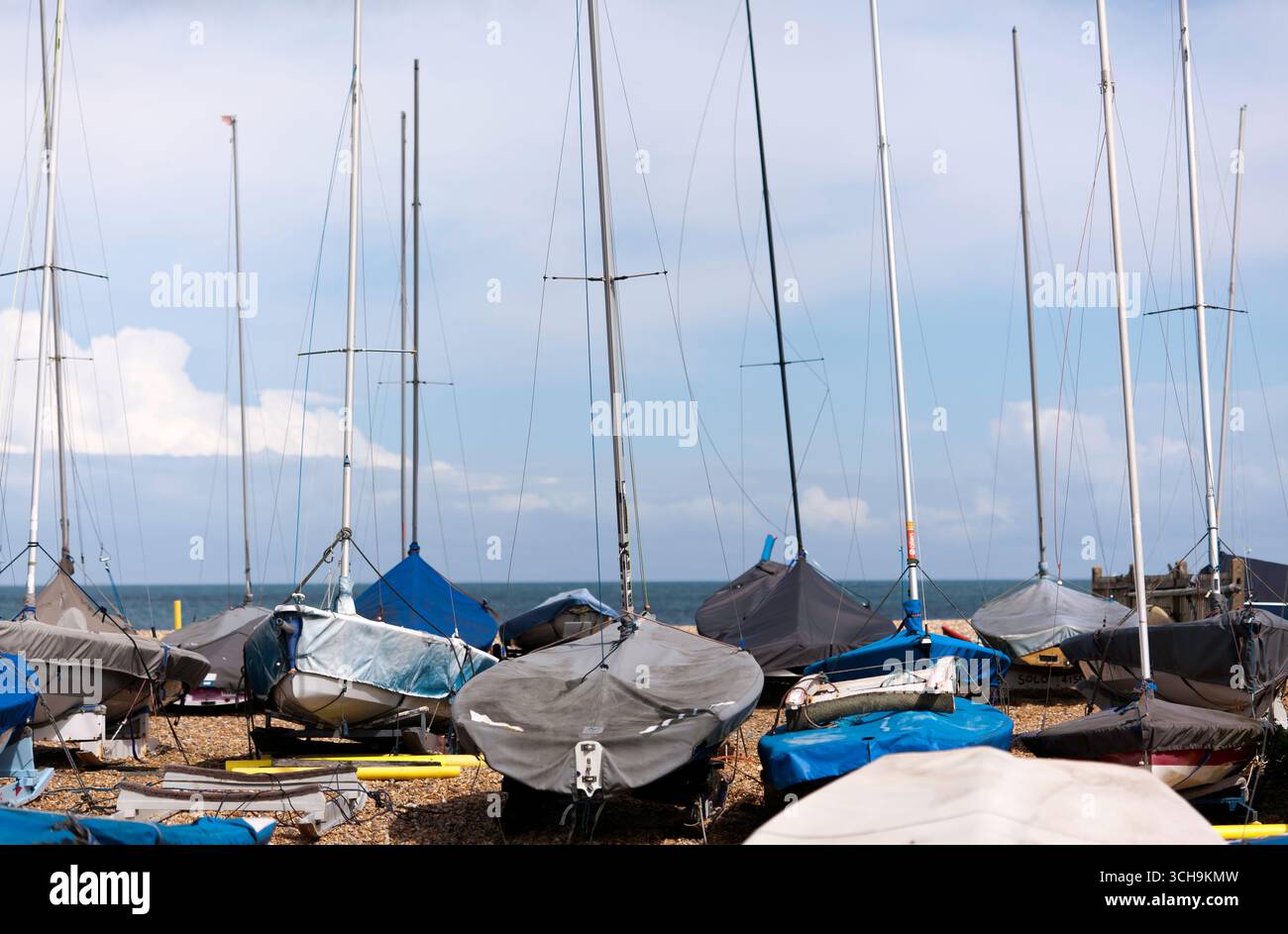 Nahaufnahme des Downs Sailing Club Boat Pound, am Walmer Strand, Walmer Kent Stockfoto