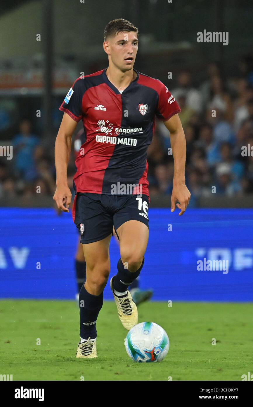 Matteo Prati von Cagliari wurde während des Spiels der Serie A Enilive zwischen Napoli und Cagliari im Diego Armando Maradona Stadion gesehen. Endpunktzahl Neapel 1: 0 Cagliari. Stockfoto