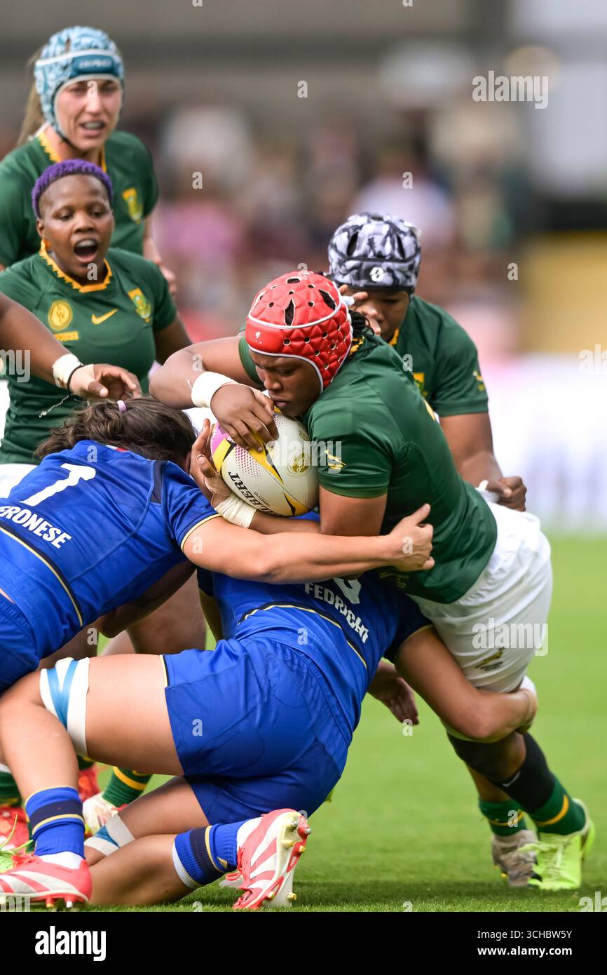 Das Spiel der Frauen-Rugby-Weltmeisterschaft Südafrika gegen Italien fand am 31. August 2025 im York Community Stadium statt Stockfoto