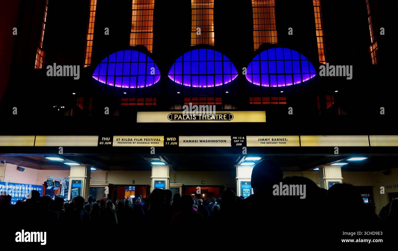 Das Palais Theatre wurde während des St Kilda Film Festivals am 5. Juni 2025 in Melbourne, Australien, beleuchtet. Stockfoto