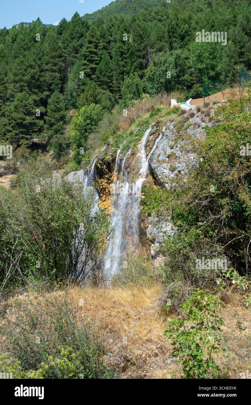 Cascada de Uña en el municipio de Uña, Cuenca. Stockfoto