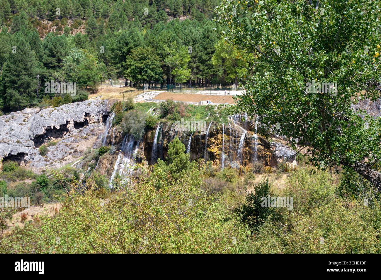 Cascada de Uña en el municipio de Uña, Cuenca. Stockfoto