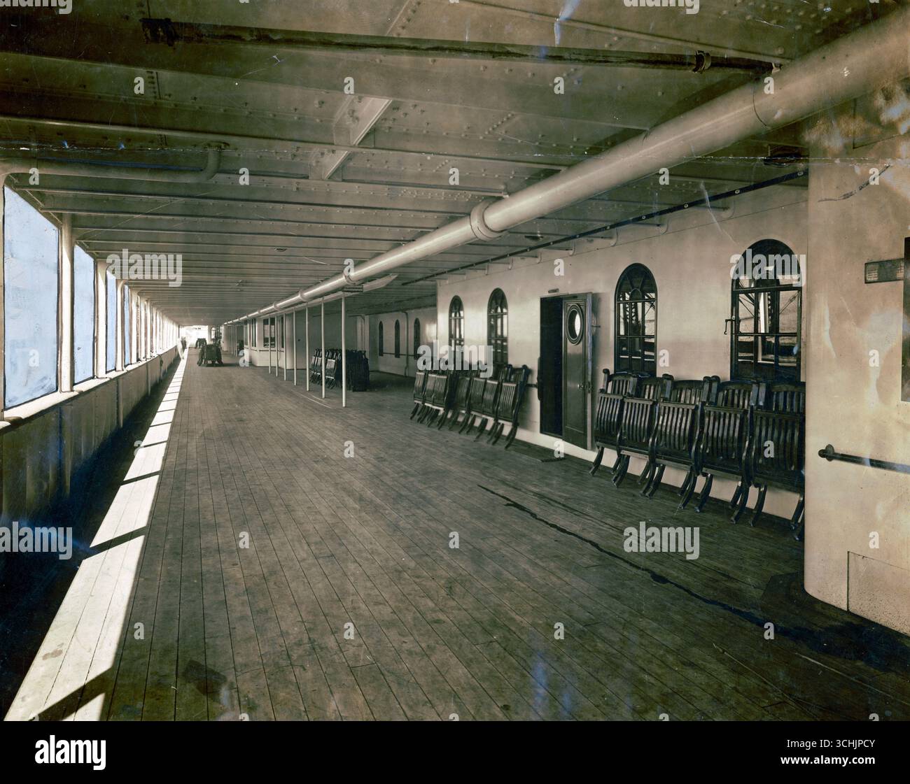 Tolle Promenade Deck der Titanic - Underwood & Underwood Foto, 1912 Stockfoto