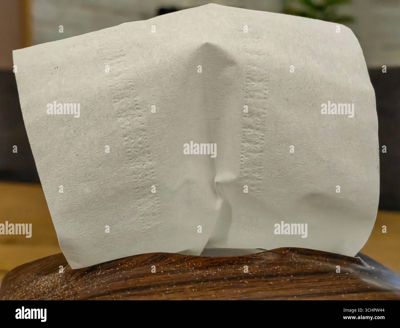 Bereit zur Entnahme. Weiße Serviette. Stockfoto