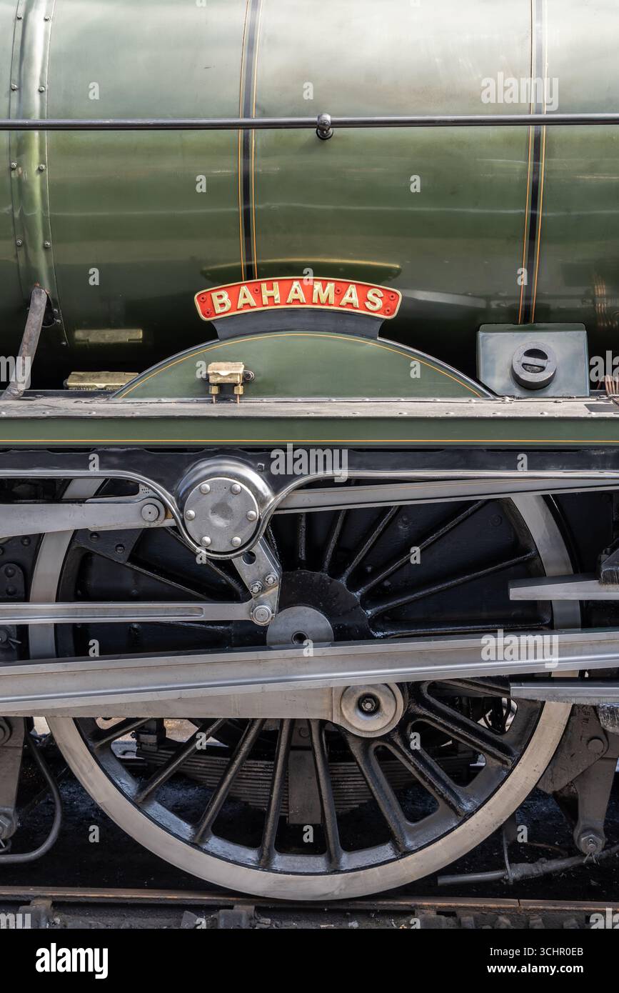 Das Typenschild BR „Jubilee“ 4-6-0 No.45596 „Bahamas“, Minehead, Somerset, England, Großbritannien Stockfoto