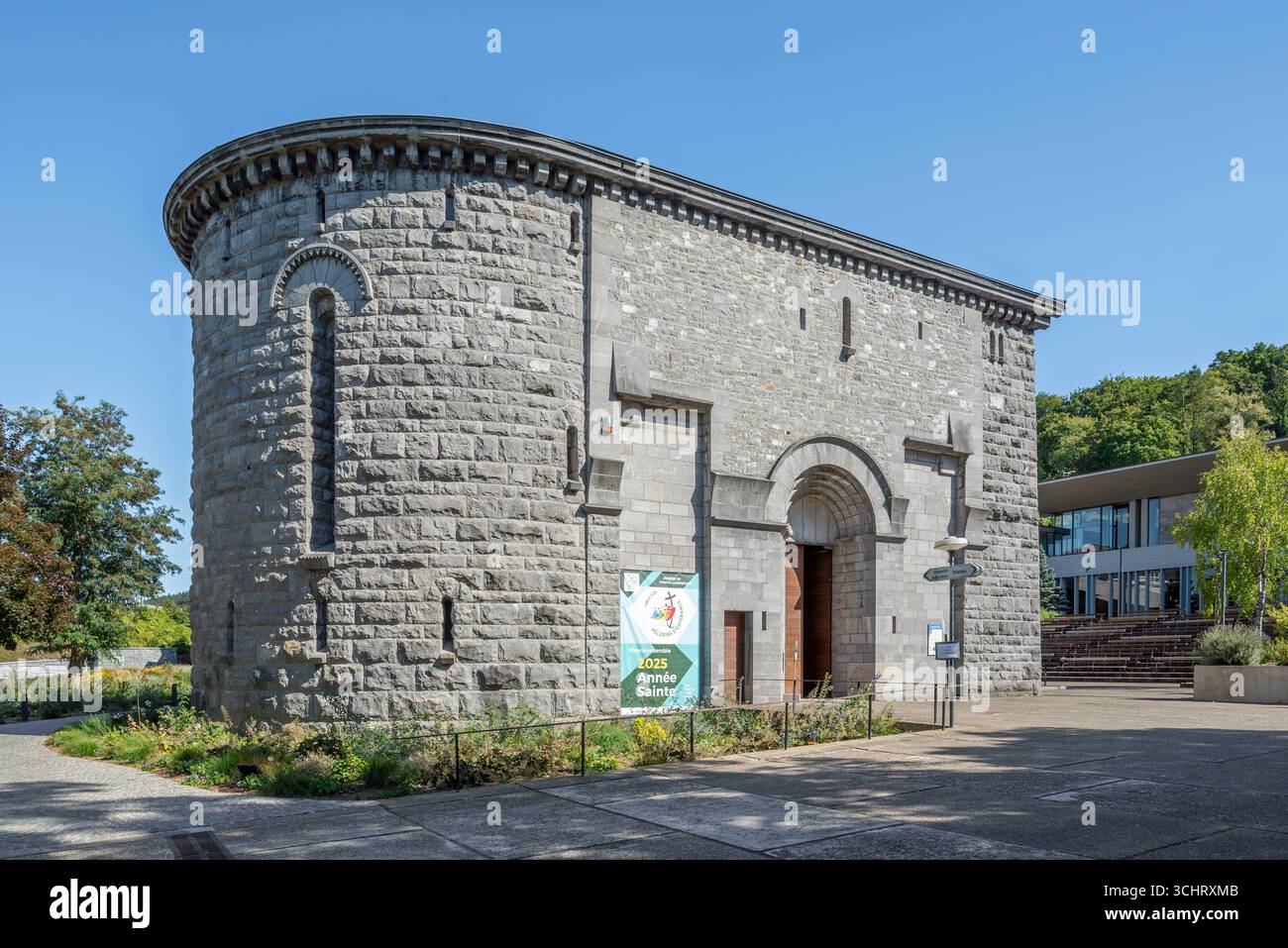Unsere Lieben Frau von Beauraing / Notre-Dame de Beauraing Heiligtum Kapelle des Wallfahrtsortes und Marienschrein in Beauraing, Provinz Namur, Belgien Stockfoto