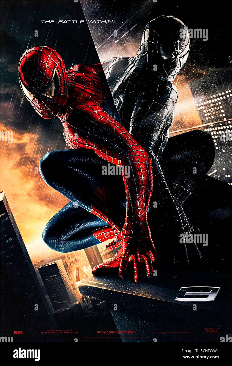 Spider-man 3 (2007) von Sam Raimi mit Tobey Maguire, Kirsten Dunst und James Franco. Peter kämpft gegen den Sandmann, einen rachsüchtigen Harry Osborn und einen korrumpierenden Alien-Symbionten, der seine dunklere Seite entfesselt. Foto eines Original-Posters aus dem Jahr 2007 (US Advance Poster), das NUR ZUR REDAKTIONELLEN VERWENDUNG VERWENDET WIRD. Quelle: BFA / Sony Pictures veröffentlichen Stockfoto