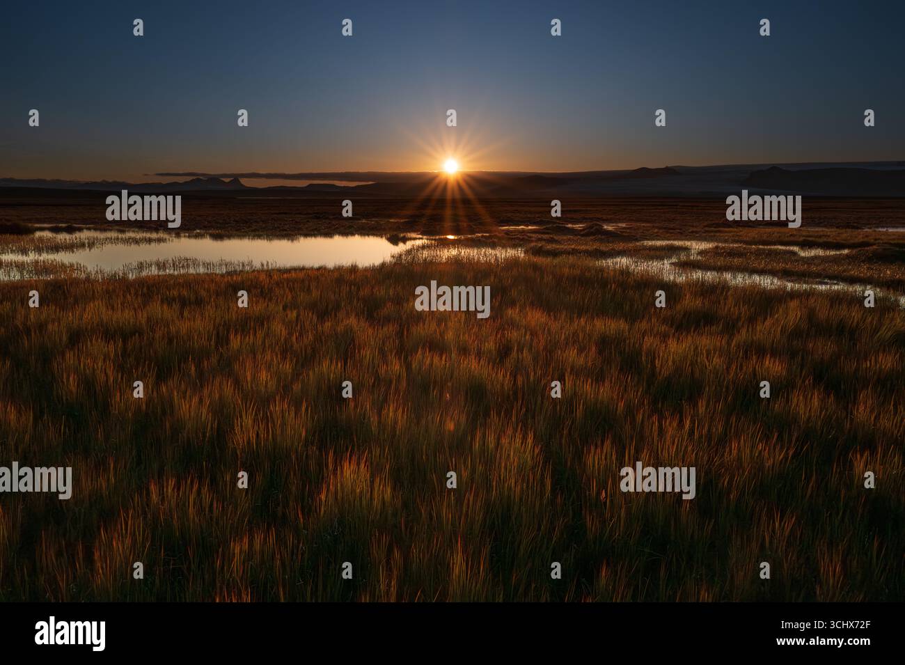 Sonnenuntergang am Þjórsárver Sprengisandur Island Stockfoto