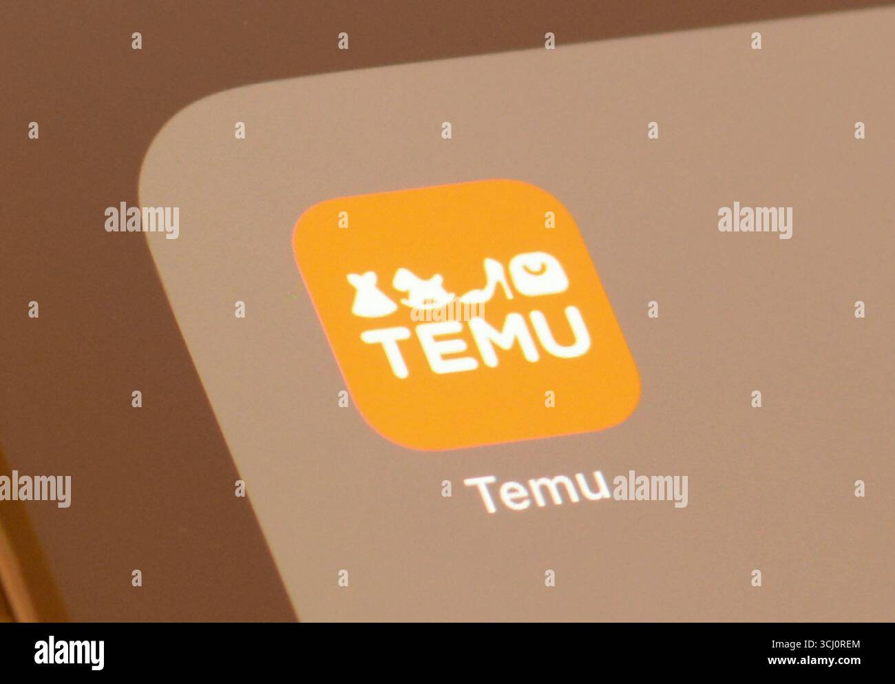 Temu eine chinesische Shopping-App auf einem Smartphone-Bildschirm Stockfoto