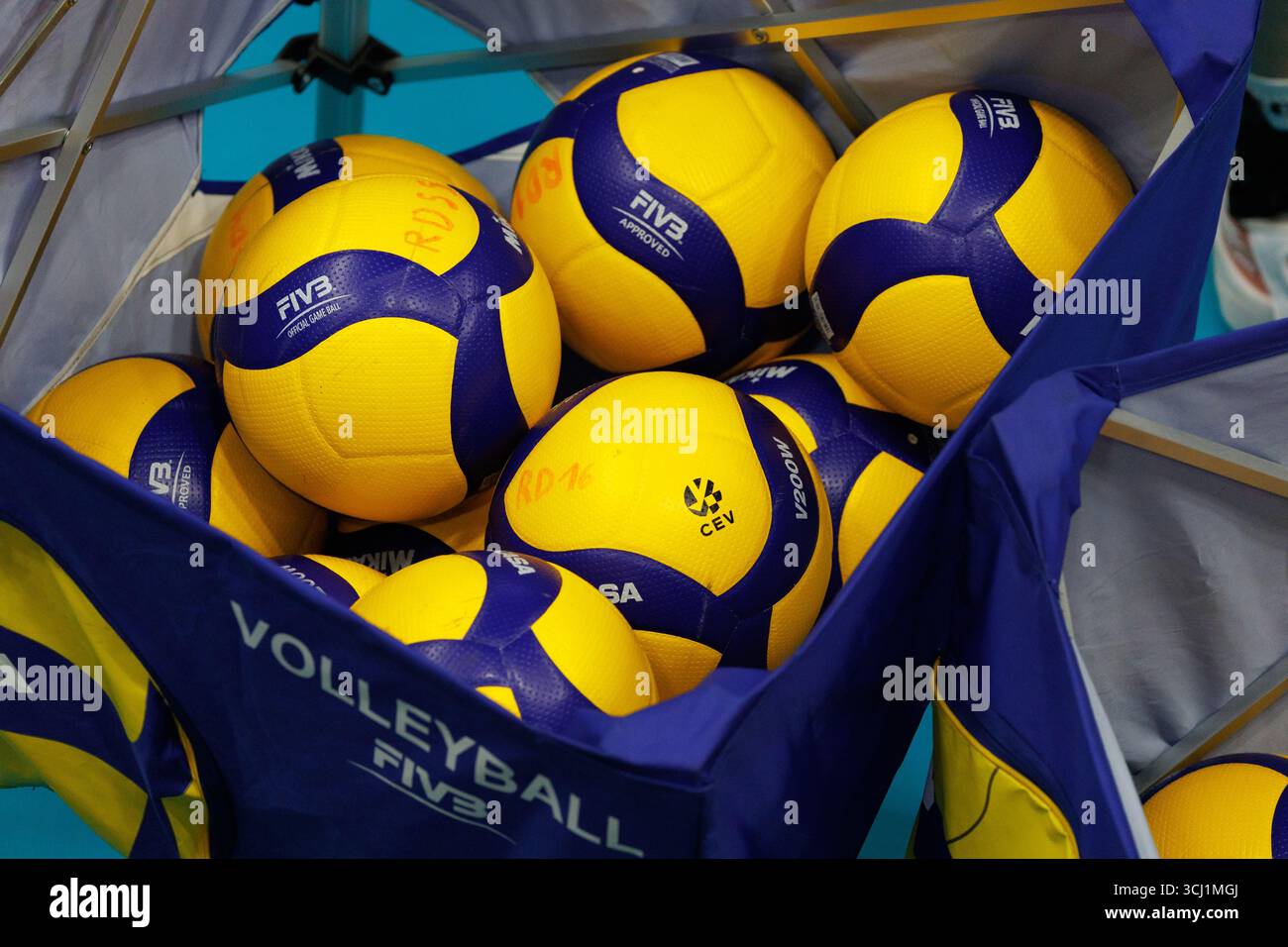 Roeselare, Belgien. September 2025. Dieses Bild zeigt den Medientag der Red Dragons, belgische Volleyballnationalmannschaft der Männer, vor der Weltmeisterschaft in Roeselare am Donnerstag, den 4. September 2025. Die FIVB 2025 Volleyball-Weltmeisterschaft findet vom 12. Bis 28. September auf den Philippinen statt. BELGA FOTO KURT DESPLENTER Credit: Belga Nachrichtenagentur/Alamy Live News Stockfoto