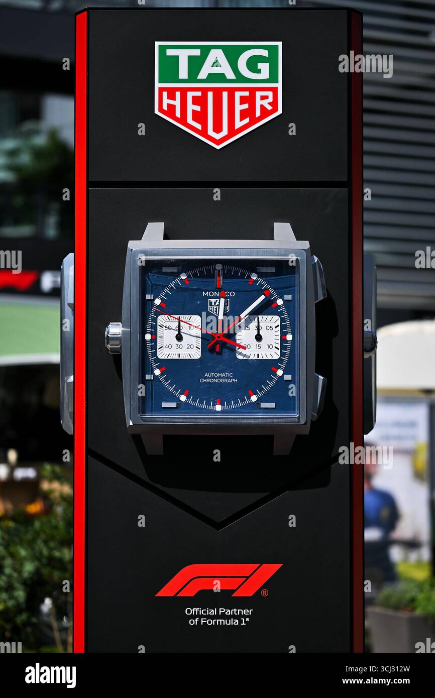 MONZA, ITALIEN – 4. SEPTEMBER: Eine allgemeine Ansicht des Tag Heuer-Logos während der Vorschauen vor dem Formel 1-1-Grand-Prix von Italien beim Autodromo Nazionale Monza am 4. September 2025 in Monza, Italien. (Foto: Vince Mignott/Alamy Live News) Stockfoto