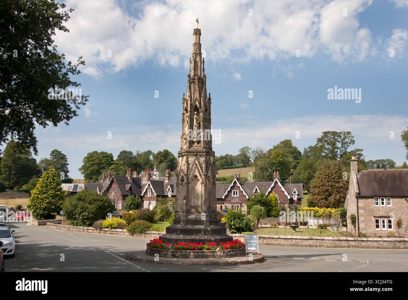 ILAM Cross Mary Russell-Watts Memorial, Ilam, Ashbourne, Peak District National Park, Staffordshire, England Stockfoto