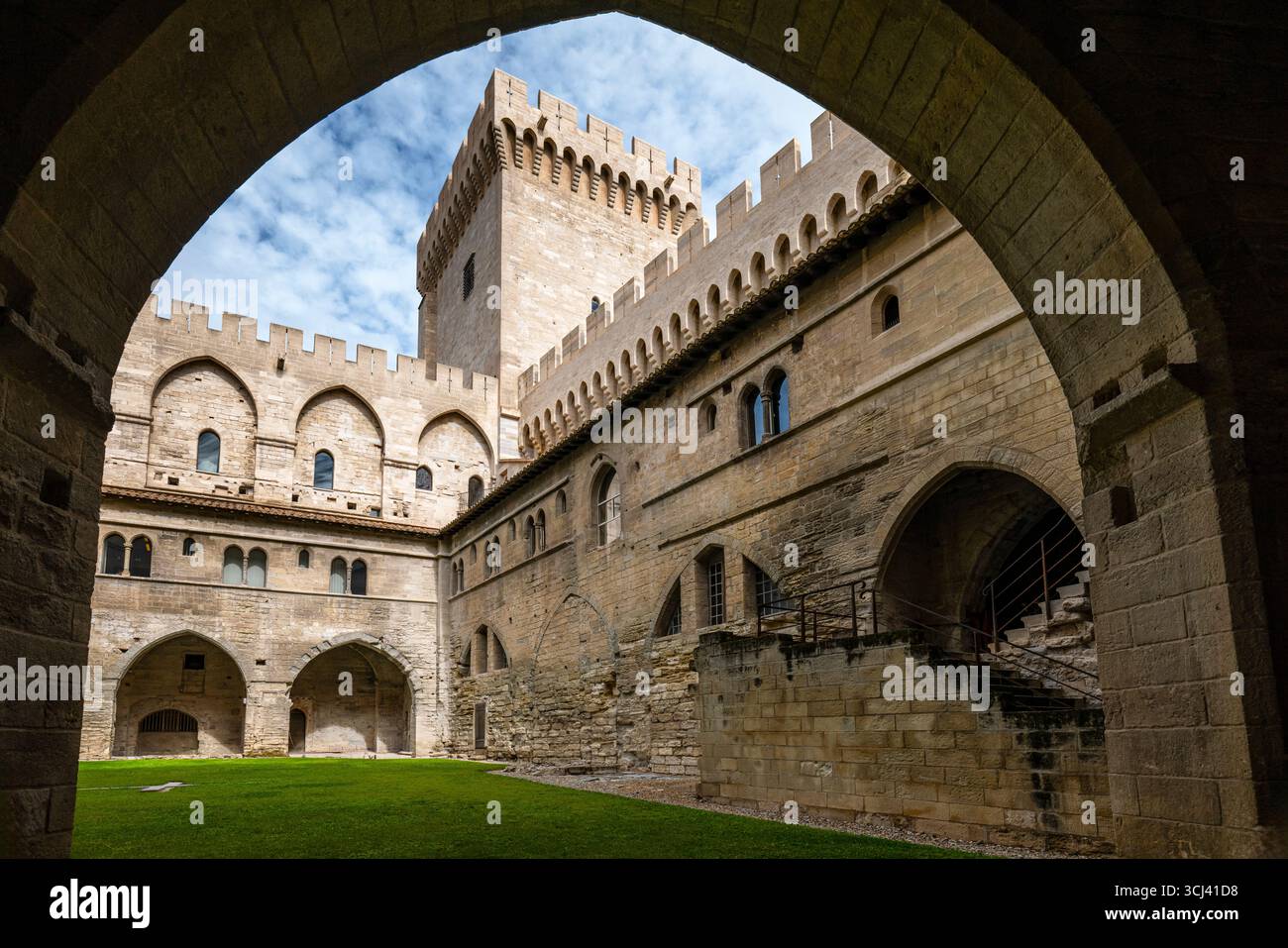 BENEDIKT XII. (1285-1342) KLOSTERPALAST (1334 & 1342-1363) AVIGNON PROVENCE FRANKREICH Stockfoto