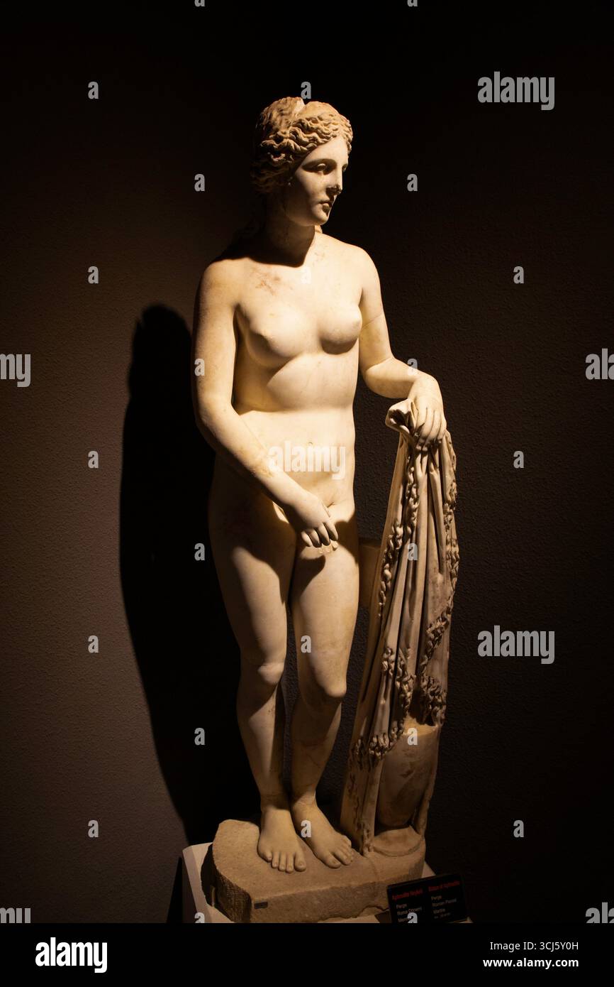 Marmor Zustand der Aphrodite, römische Zeit, gefunden in Perge, Antalya Archäologisches Museum, Antalya, Türkei Stockfoto