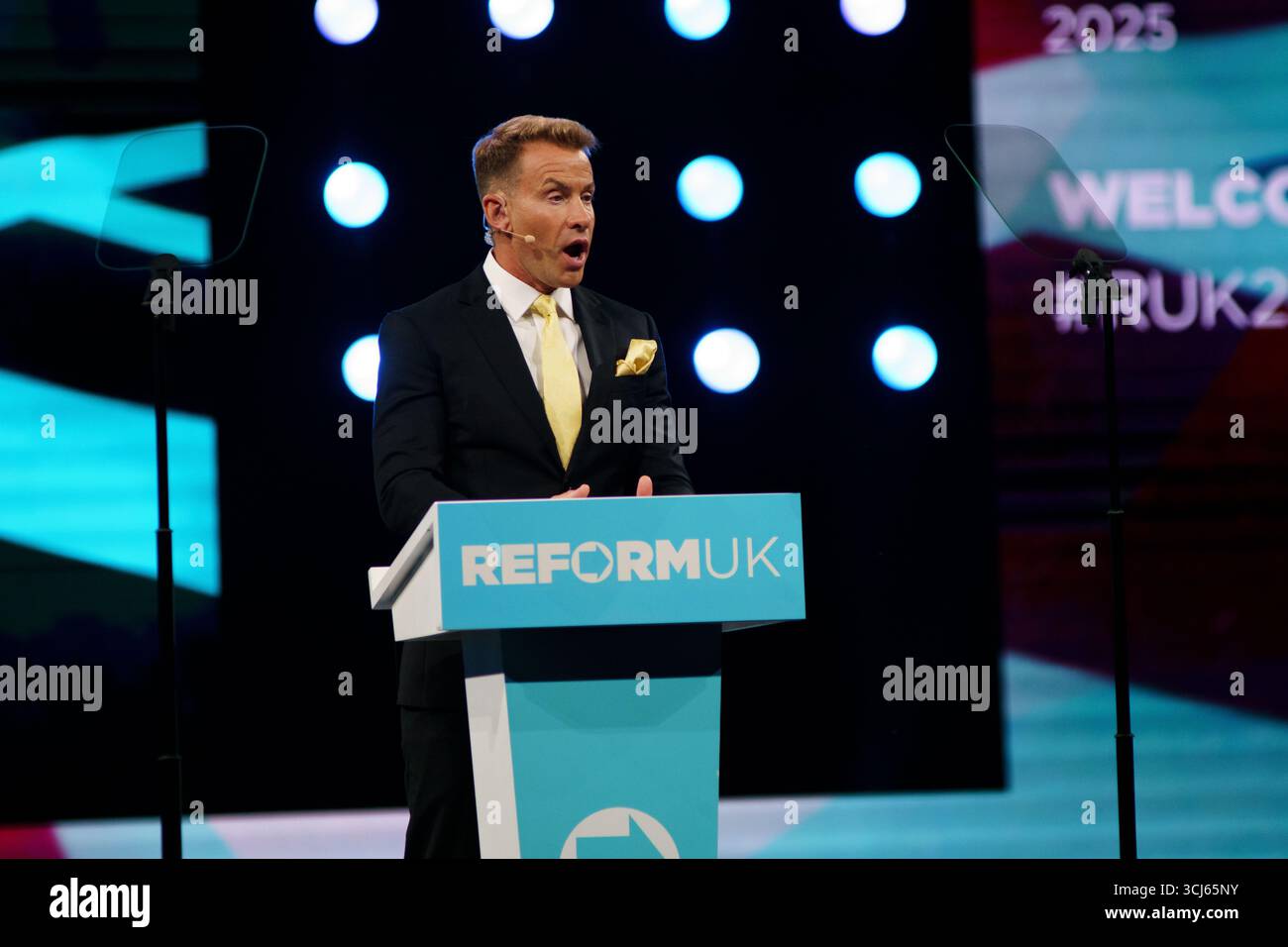 Birmingham NEC. Freitag, 5. September 2025. Dr. David Bull, Vorsitzender der Reformpartei, hält eine Rede auf der Parteikonferenz. Bridget Catterall/AlamyLiveNews Stockfoto
