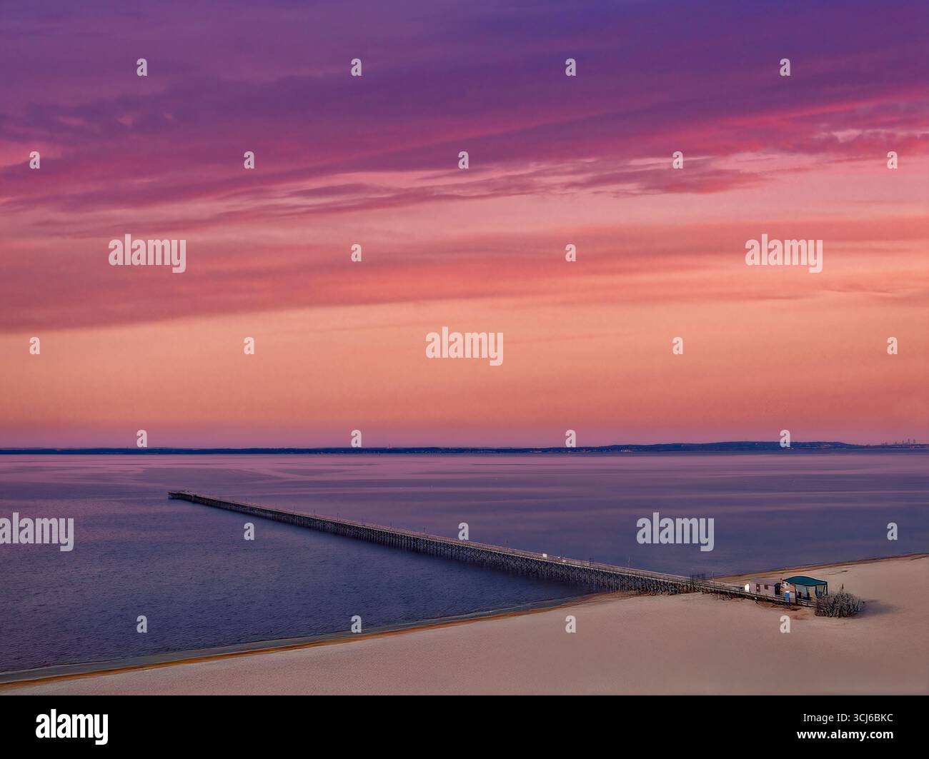Sonnenaufgang Über Keansberg Pier - Stockfoto