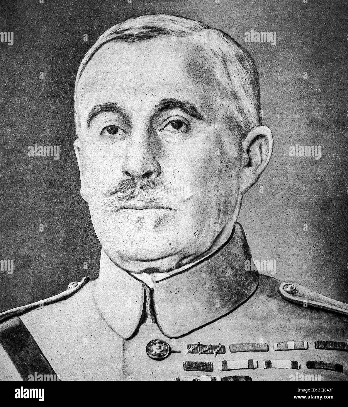 Titelseite von Le Miroir mit General Robert Nivelle, Kommandeur der französischen Armee in Verdun während des Ersten Weltkriegs. Er wurde 1914 vom Oberst zum Divisionsgeneral befördert und 1915 Kommandeur der 2. Armee und später Gesamtführer in Verdun, wo seine Artillerietaktik deutsche Vorstöße abwehrte. Dieses Porträt, das Anfang 1917 veröffentlicht wurde, unterstreicht seinen Aufstieg, als Frankreich während einer der kritischsten Schlachten des Krieges nach inspirierenden Persönlichkeiten suchte. Stockfoto