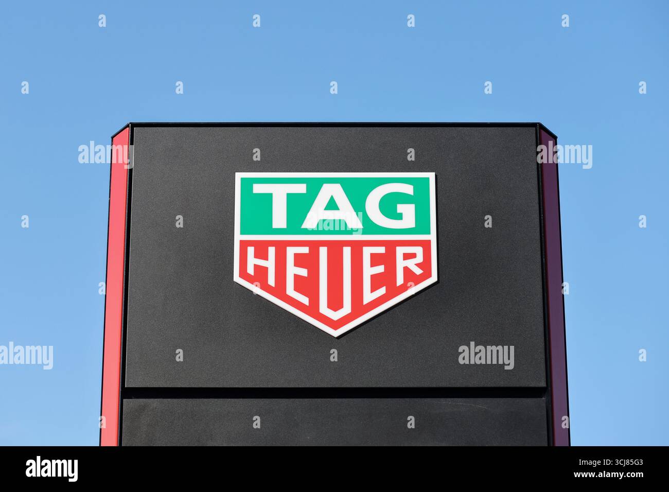 Niederlande, 29. August 2025. Formel 1 großer Preis von Heineken Dutch 2025 auf dem Circuit Zandvoort in Zandvoort, Niederlande. Im Bild: Tag Heuer Logo im Fahrerlager © Piotr Zajac/Alamy Live News Stockfoto