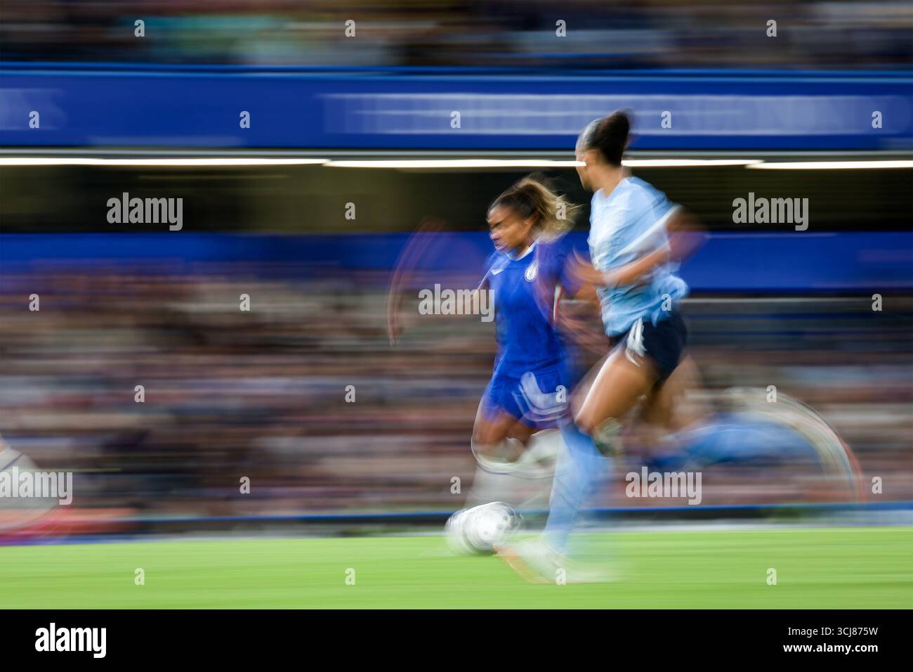 London, Großbritannien. September 2025. London, England, 05. September 2025: Catarina Macario (9 Chelsea) in Aktion während des Womens Super League-Spiels zwischen Chelsea und Manchester City an der Stamford Bridge in London. (Foto: Pedro Porru/Sports Press Photo/SPP) Credit: SPP Sport Press Photo. /Alamy Live News Stockfoto