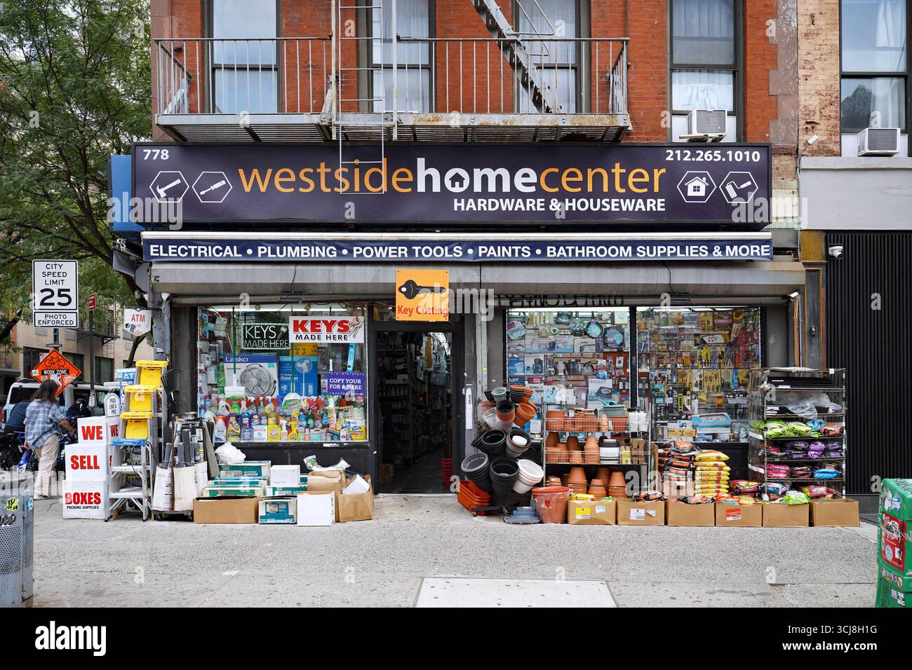 Kleines Unternehmen in der 9th Avenue im Hell's Kitchen Viertel von Manhattan Stockfoto