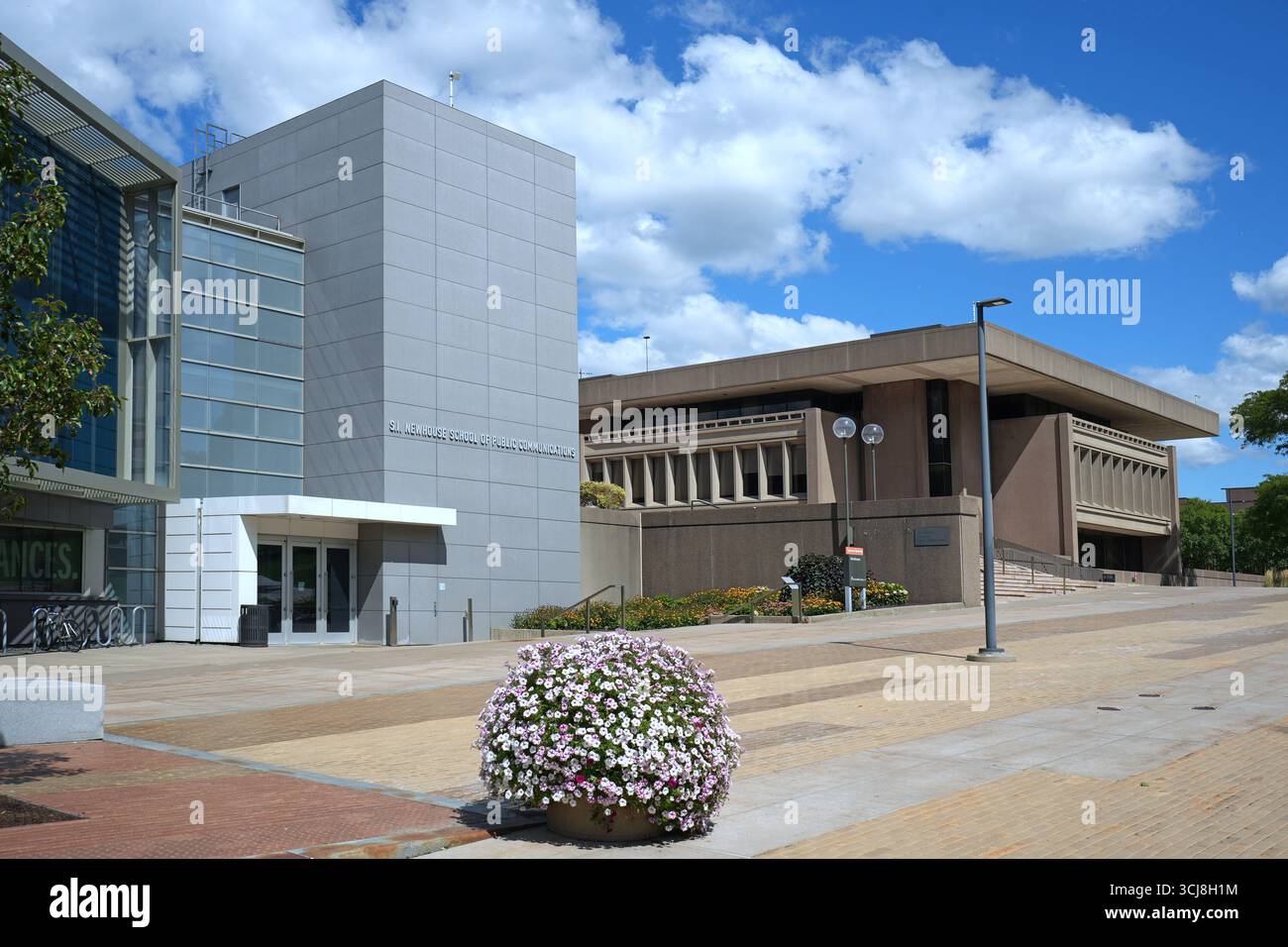Syracuse University Campus mit modernen Gebäuden in Syracuse, New York Stockfoto