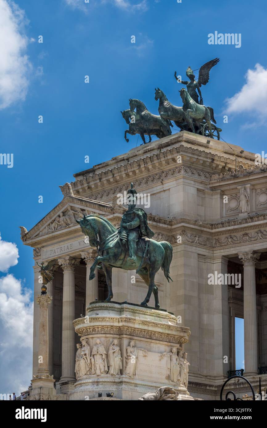 Rom, Italien - 14. Juli - 2025 - Komplex des viktorianischen Ala Brasini, Denkmal für Victor Emmanuel Stockfoto