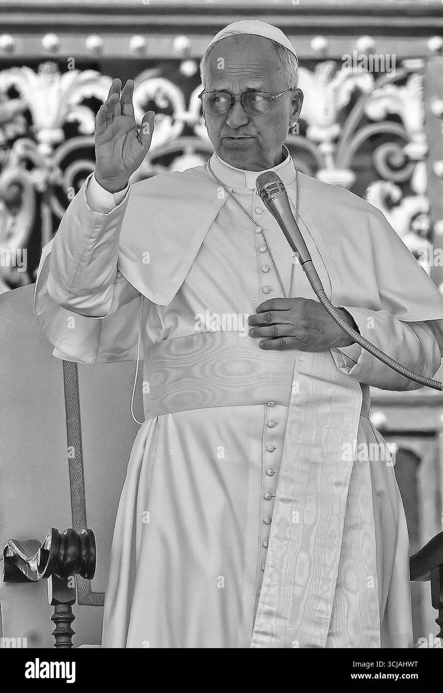 September 2025. Vatikanstadt - PAPST LEO XIV. Während der Jubiläumsaudienz auf dem Petersplatz. © EvandroInetti Via ZUMA Wire (Foto: © Evandro Inetti/ZUMA Press Wire) NUR REDAKTIONELLE VERWENDUNG! Nicht für kommerzielle ZWECKE! Stockfoto