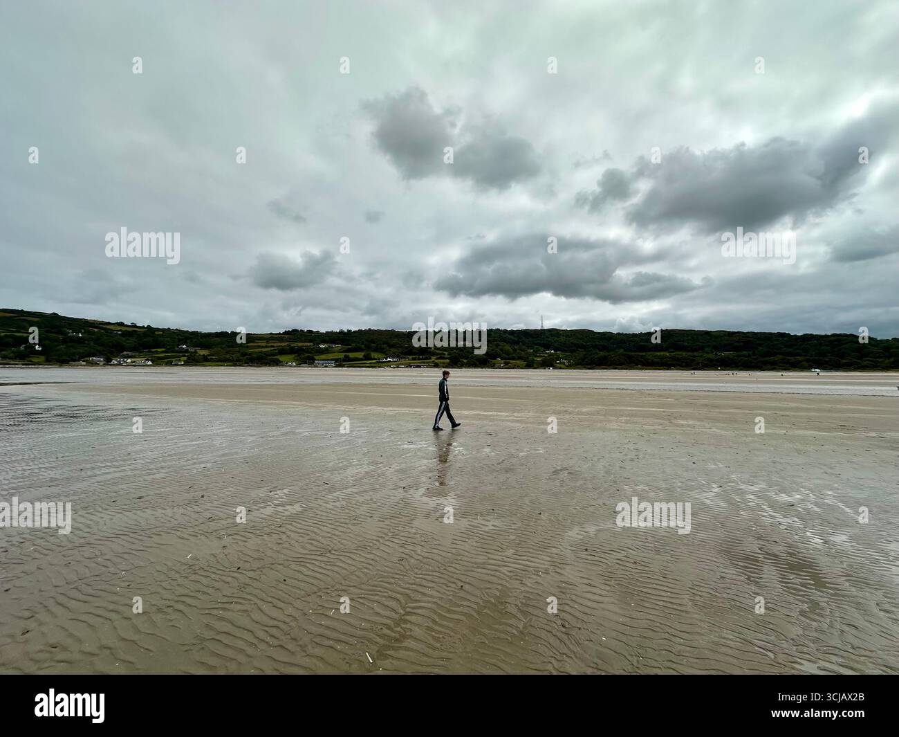 Llanddona Beach in Beaumaris - Smartphone-aufgenommenes Stockfoto