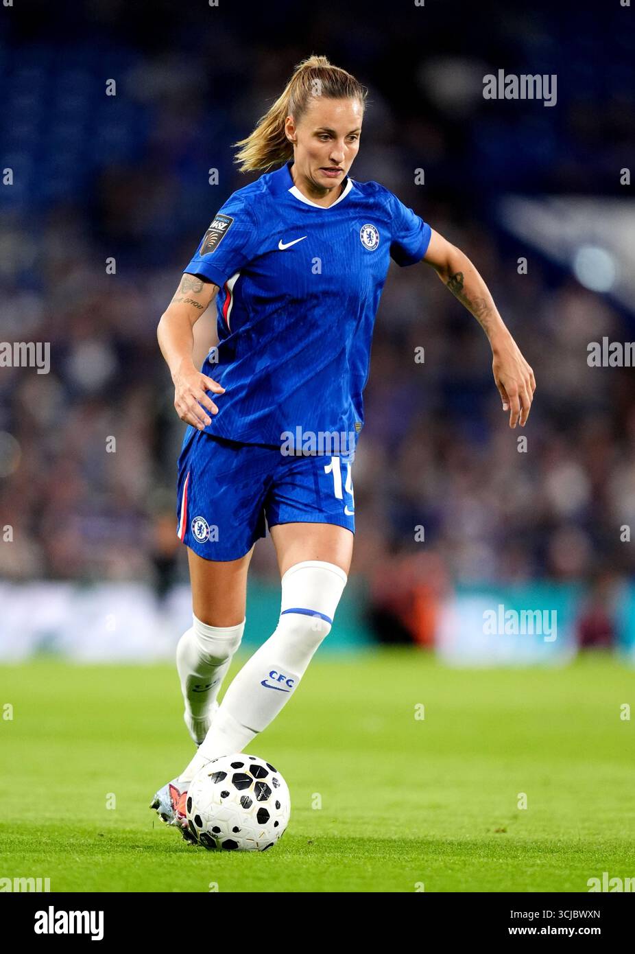 Chelsea’s Nathalie Bjorn während des Spiels der Barclays Women's Super League in Stamford Bridge, London. Bilddatum: Freitag, 5. September 2025. Stockfoto